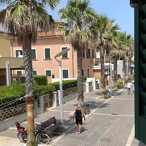 Affittacamere Bed & Parking Cecina, Marina di Cecina